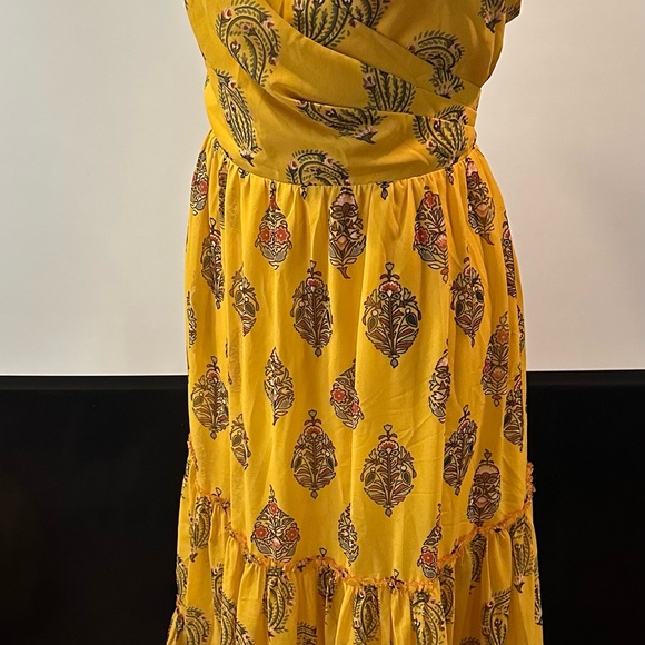 Babi Sachin Tiered Midi Dress - Picture 10 of 10